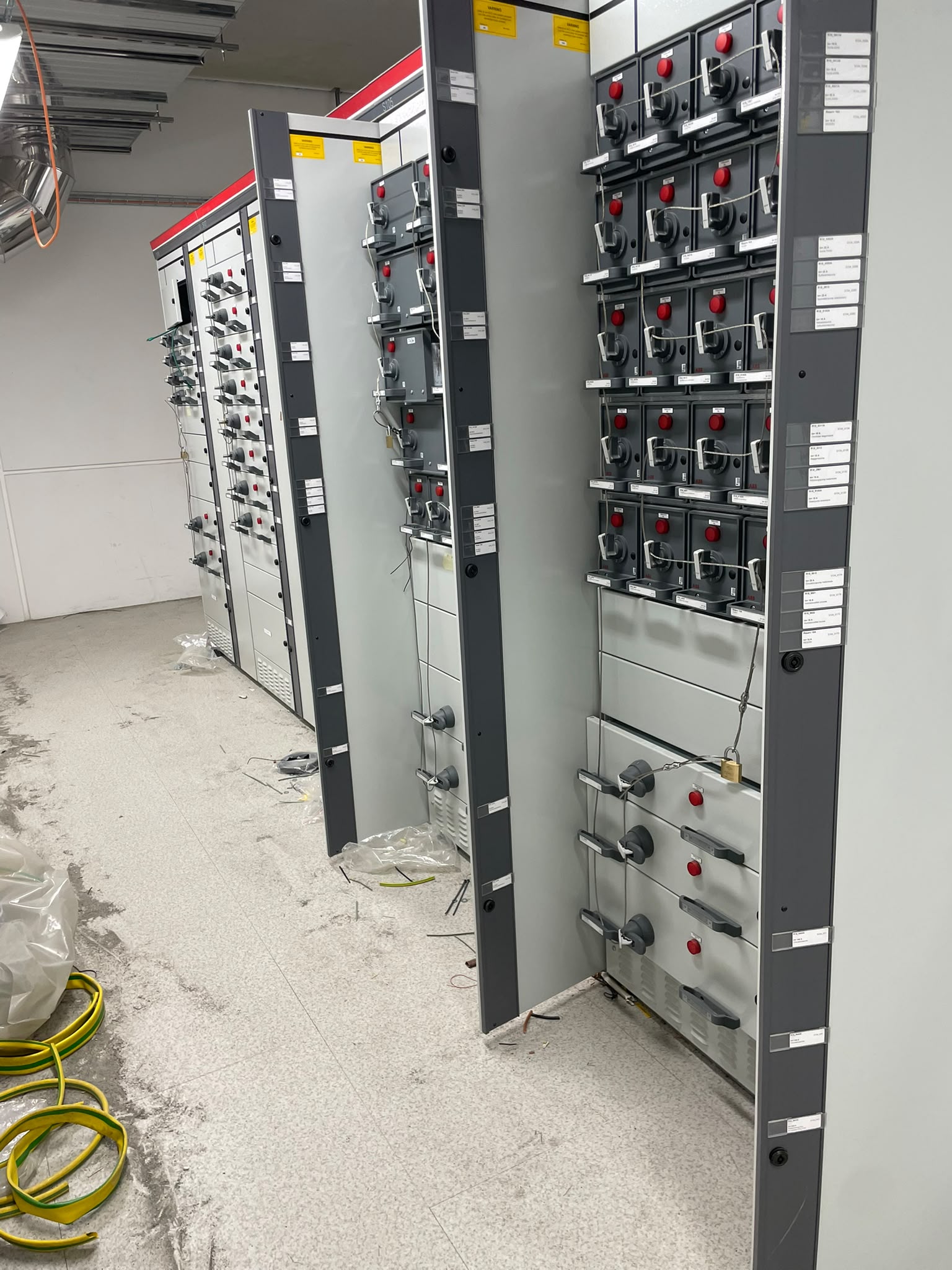 Equipment Supply Cable Trays